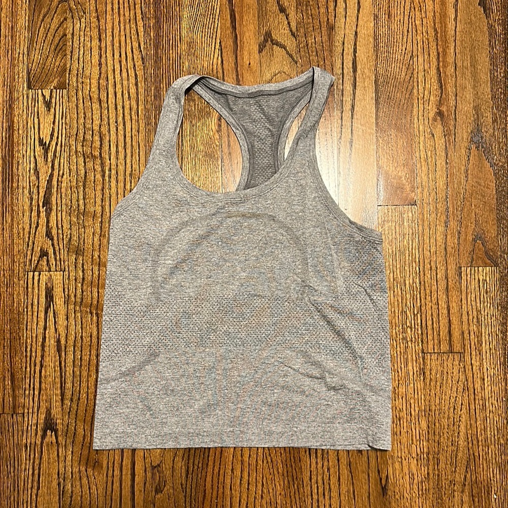Lululemon size 8 swiftly tech tank top grey